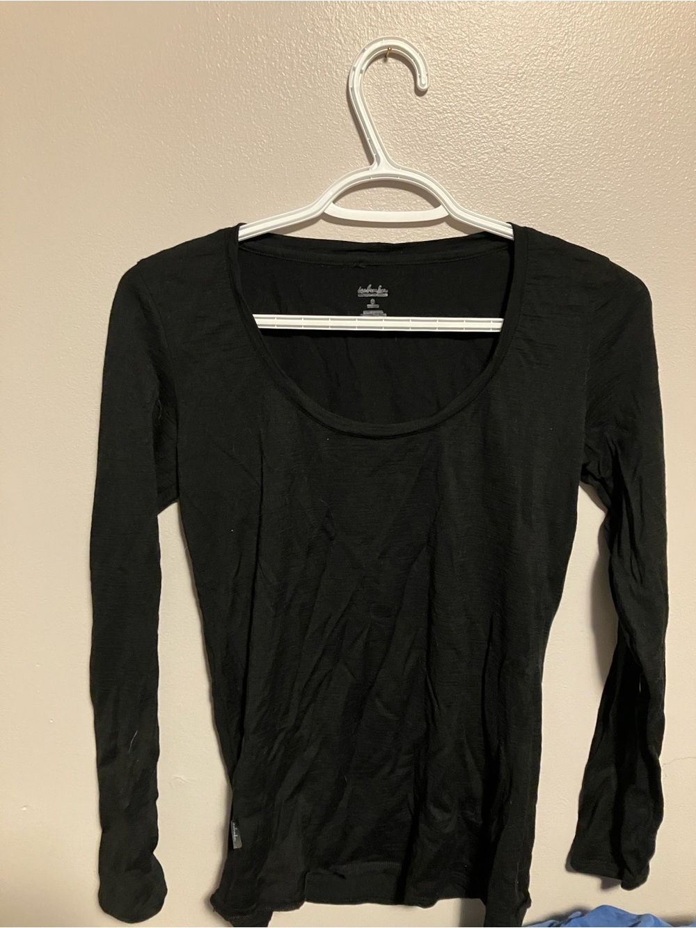 Icebreaker Black Long Sleeve 100% merino wool